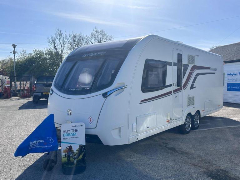 Swift Elegance 645 ATC / Solar Panel / Full Fridge Freezer