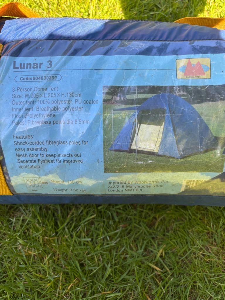 Lunar 3 Person Dome Tent – Blue, Great Condition for Camping