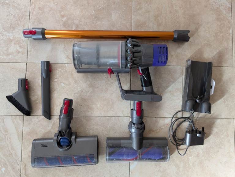 Dyson Cyclone V10 Absolute Vacuum Cleaner with Attachments