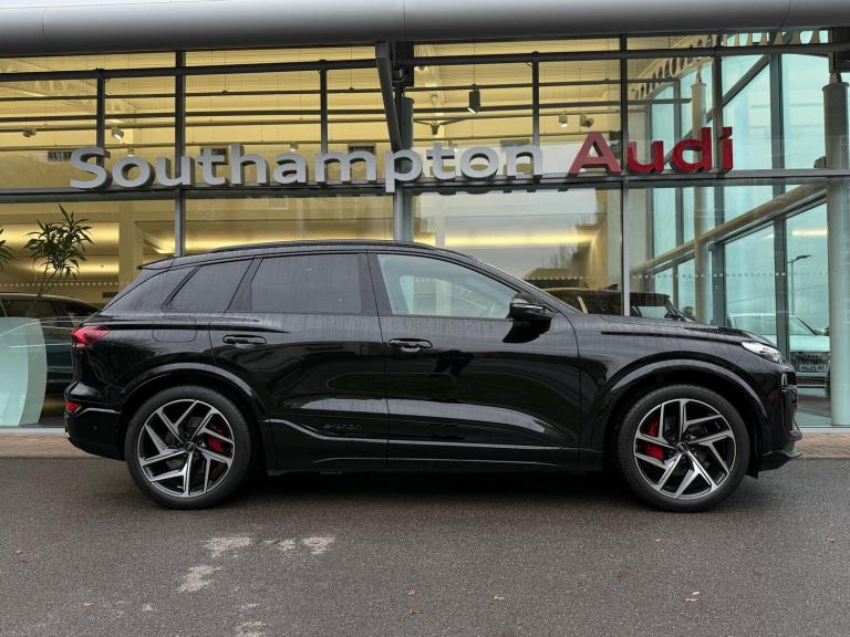  Audi Q6 e-tron 100kWh Edition 1 SUV 5dr Electric Auto quattro (388 ps) Electric Automatic