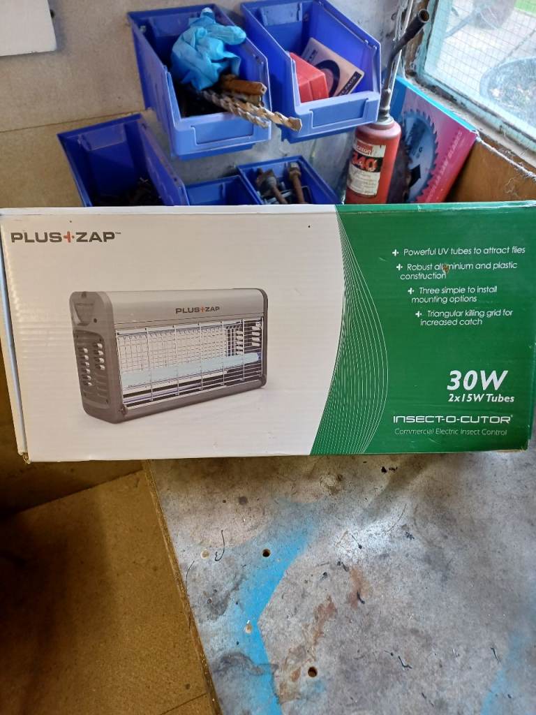 New PLUS+ZAP 30W Insect-O-Cutor Fly Killer - Silver