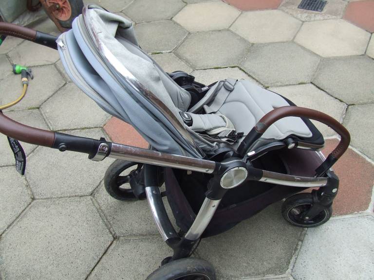 Grey Baby Pram/Stroller – Good Condition
