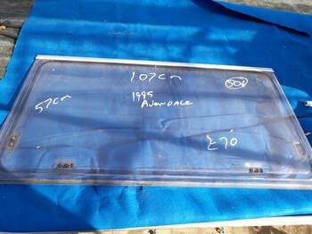 95 Avondale caravan side window 