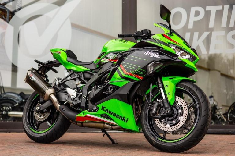 Kawasaki Ninja ZX-4RR KRT EDITION ! LOW MILES ! AKRO ! STUNNING