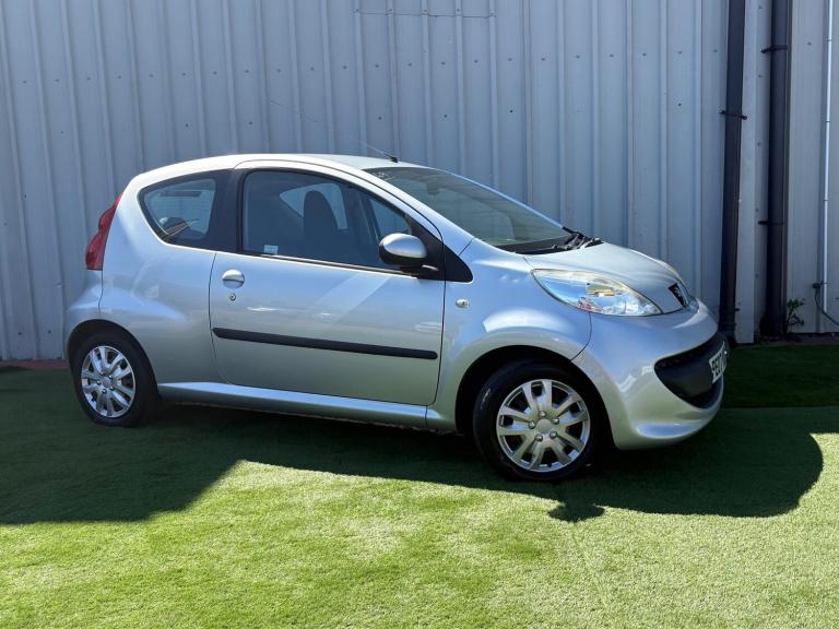 2007 Peugeot 107 Urban Hatchback Petrol Manual