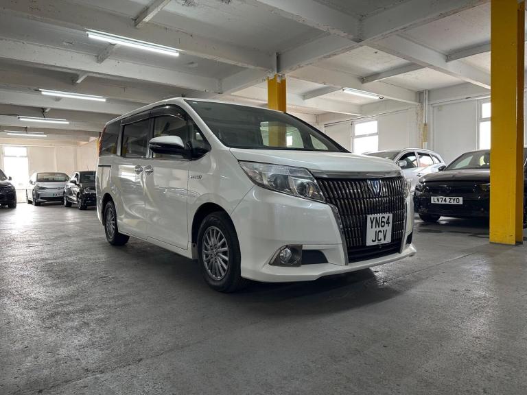 2026 Toyota Esquire HYBRID ELECTRIC Manual
