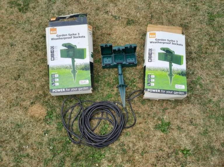 2 x Garden Spike 3 Waterproof Sockets with 12m Cable