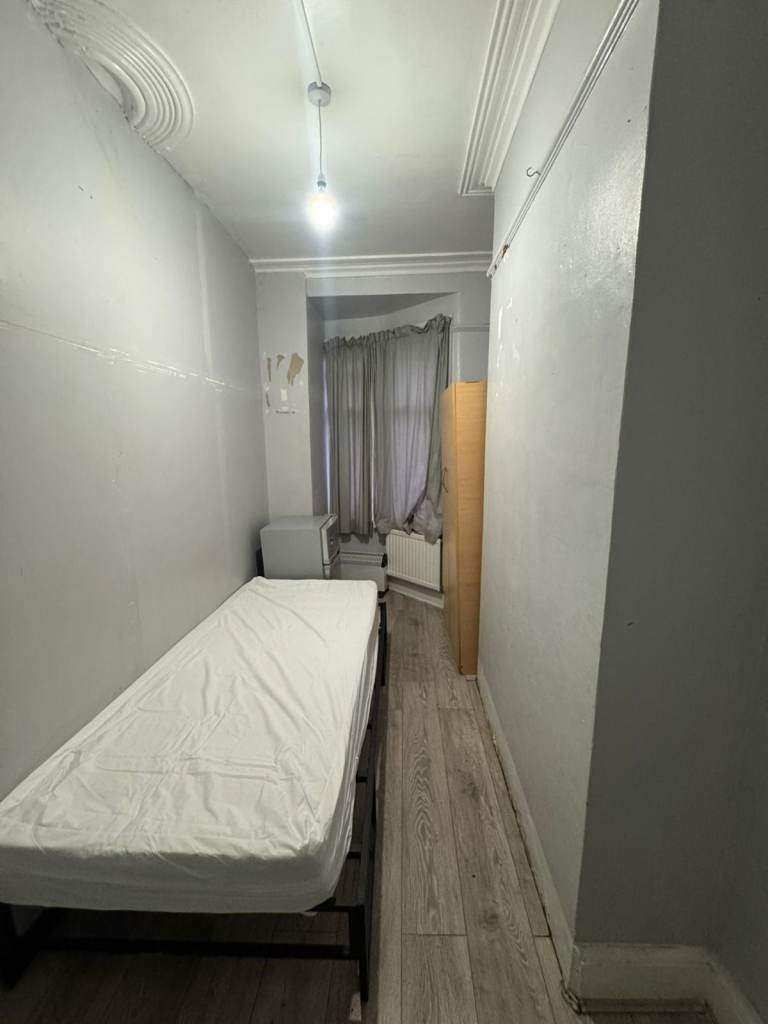 🪄🌸 BEAUTIFUL SINGLE ROOM IN ILFORD - AVAILABLE NOW!!