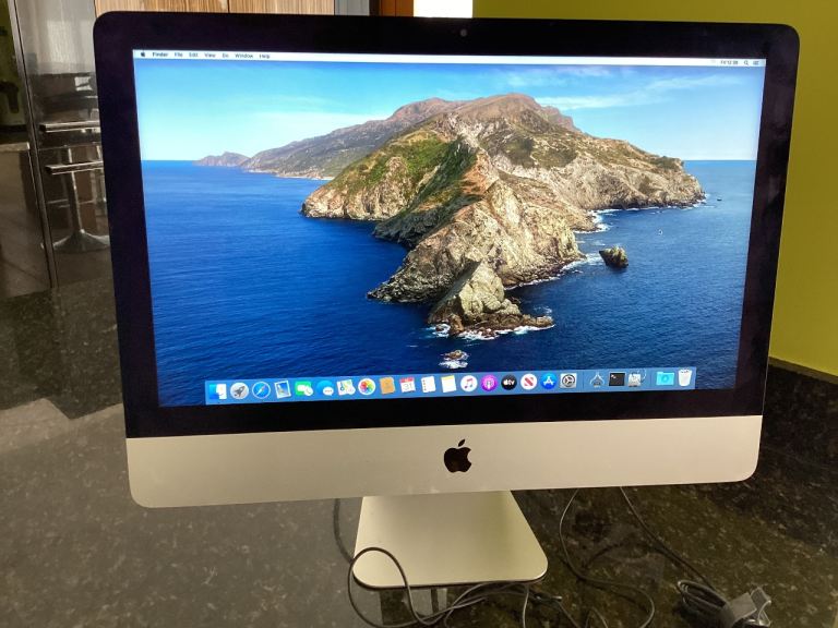 Apple iMac Desktop PC – Good Condition
