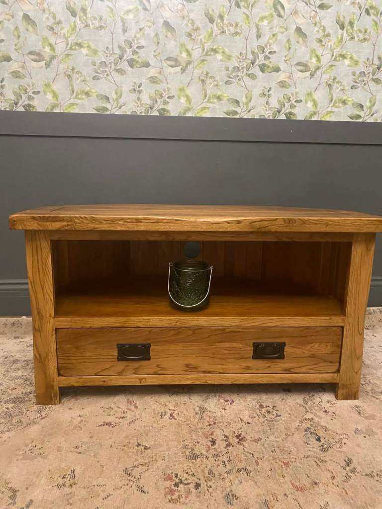 💙🌳 📺 Oak Furnitureland solid oak tv cabinet unit from the Rustic range