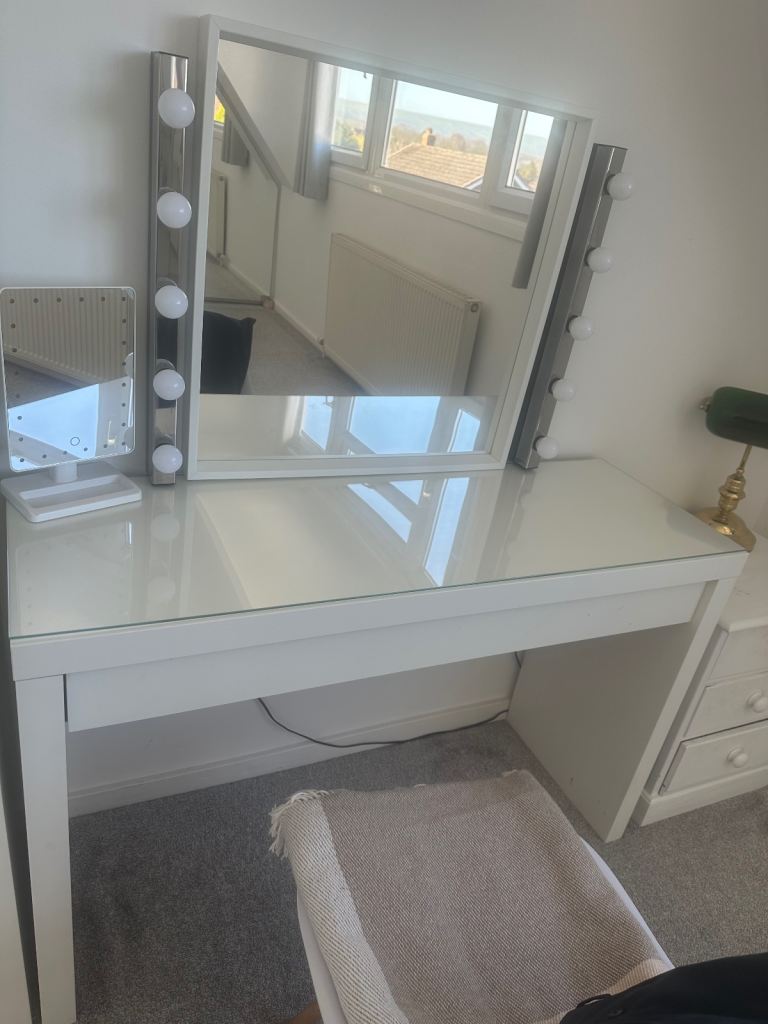 IKEA dressing table with mirror and lights