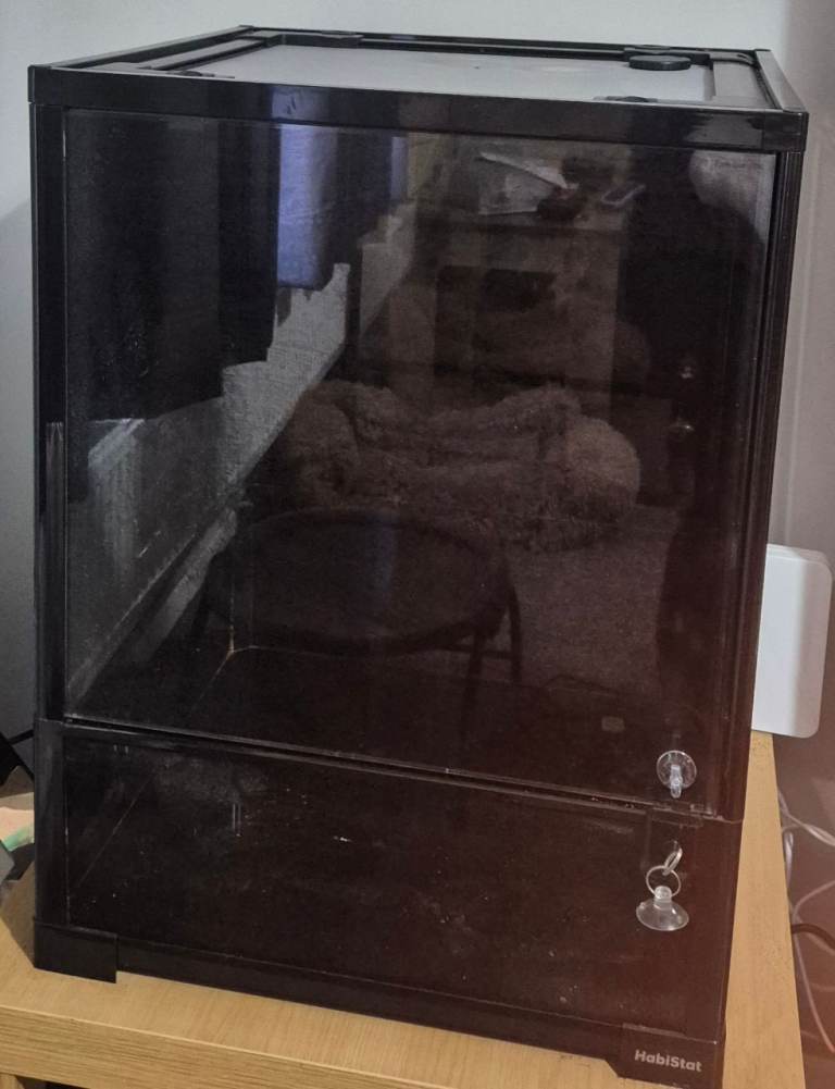 Habistat aboreal terrarium 