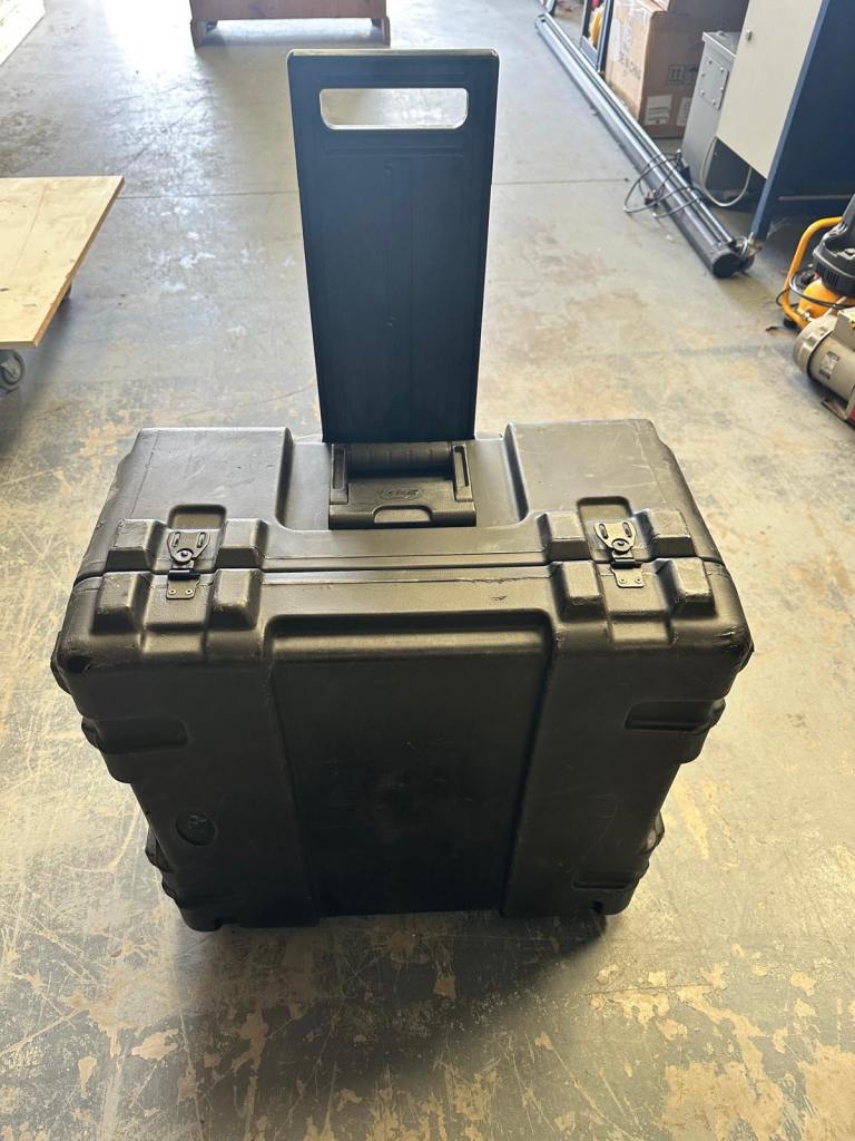 Heavy-Duty Black Tool/musicians Case with Wheels and Handle – Good Condition