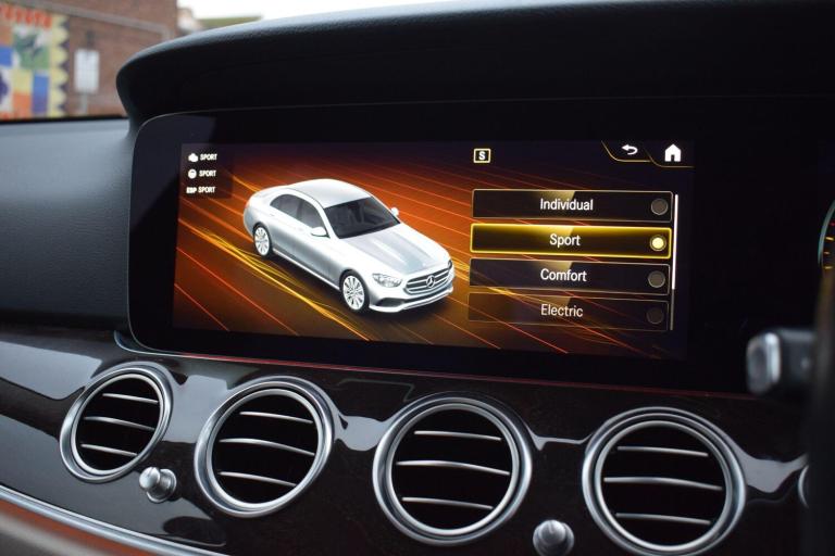 2021 Mercedes-Benz E Class 2.0 E300de 13.5kWh AMG Line Edition G-Tronic+ Euro 6 (s/s) 4dr SALOON ...