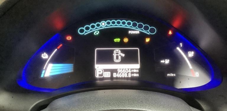 NISSAN LEAF 30kWh Tekna Black Electric Automatic 5dr SATNAV+LEATHER+1 KEEPER