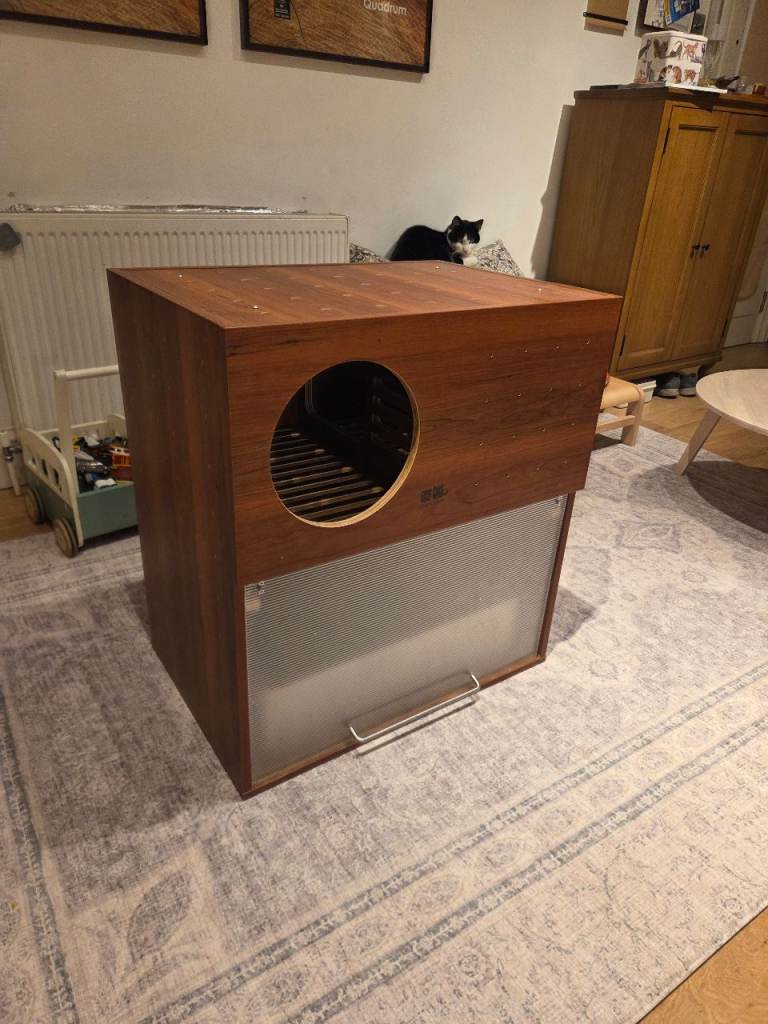 Cat litter furniture