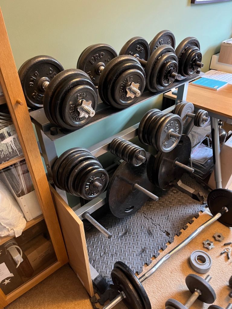 Weights, accessories and weight rack 