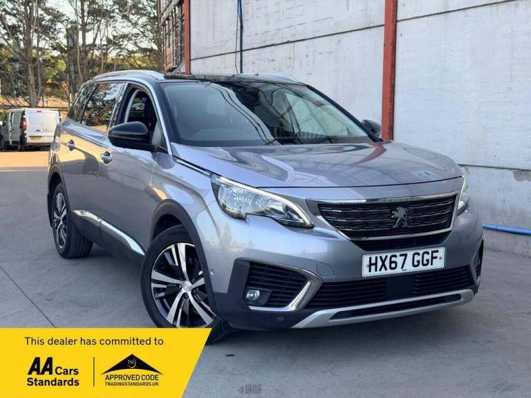 2017 Peugeot 5008 1.2 PureTech Allure EAT Euro 6 (s/s) 5dr HATCHBACK Petrol Automatic