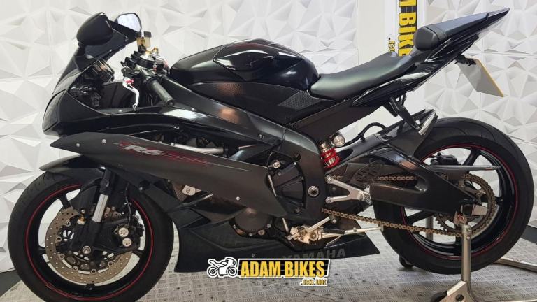 2006 Yamaha YZF R6 | *WARRANTY PROVIDED* 