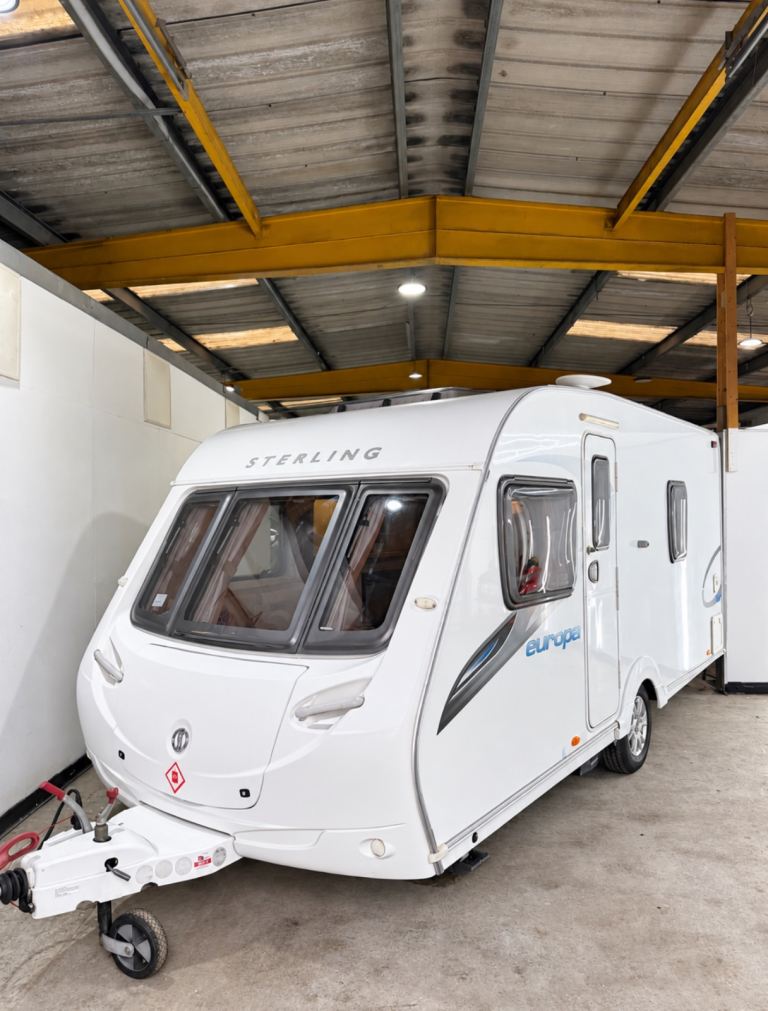 2011 Sterling Europa fixed bed