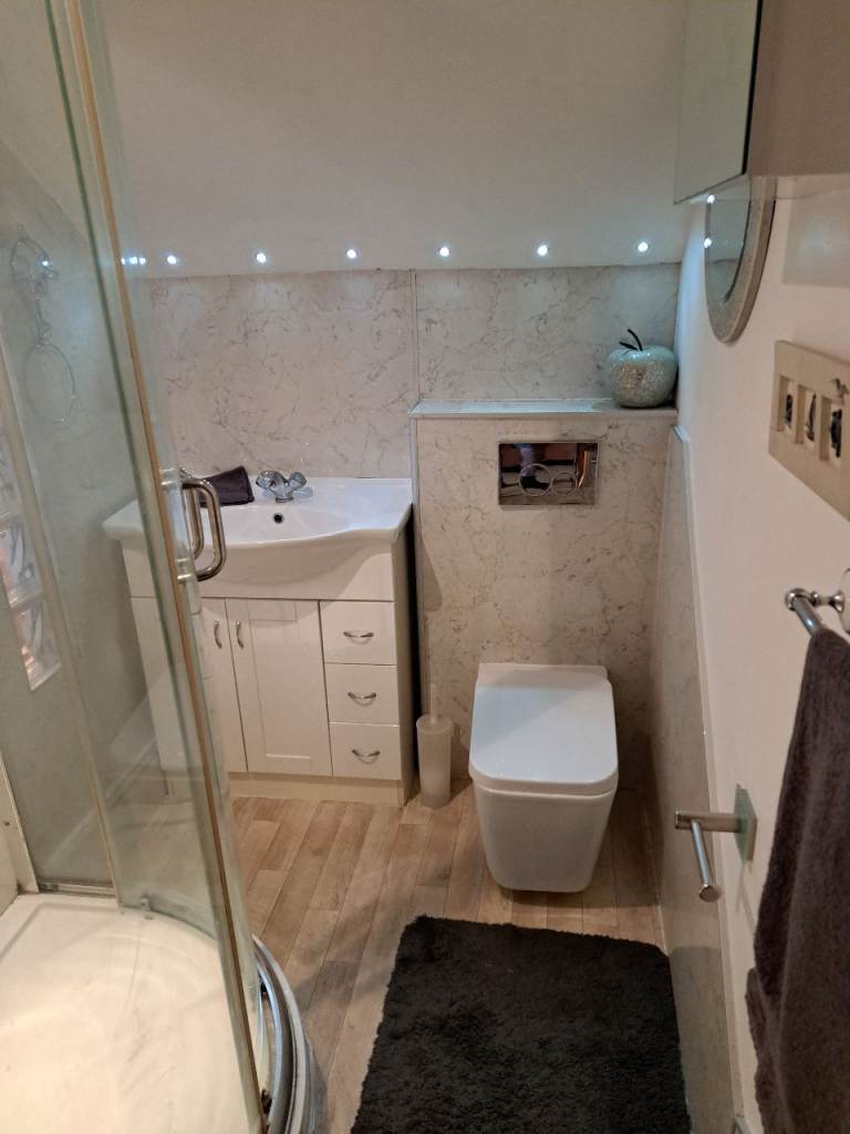 Large Double room with En-suite to Rent/Let between New Deer & Turriff - NO BILLS