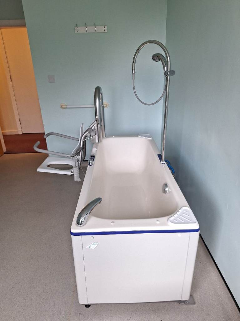Arjo Medical Bath 