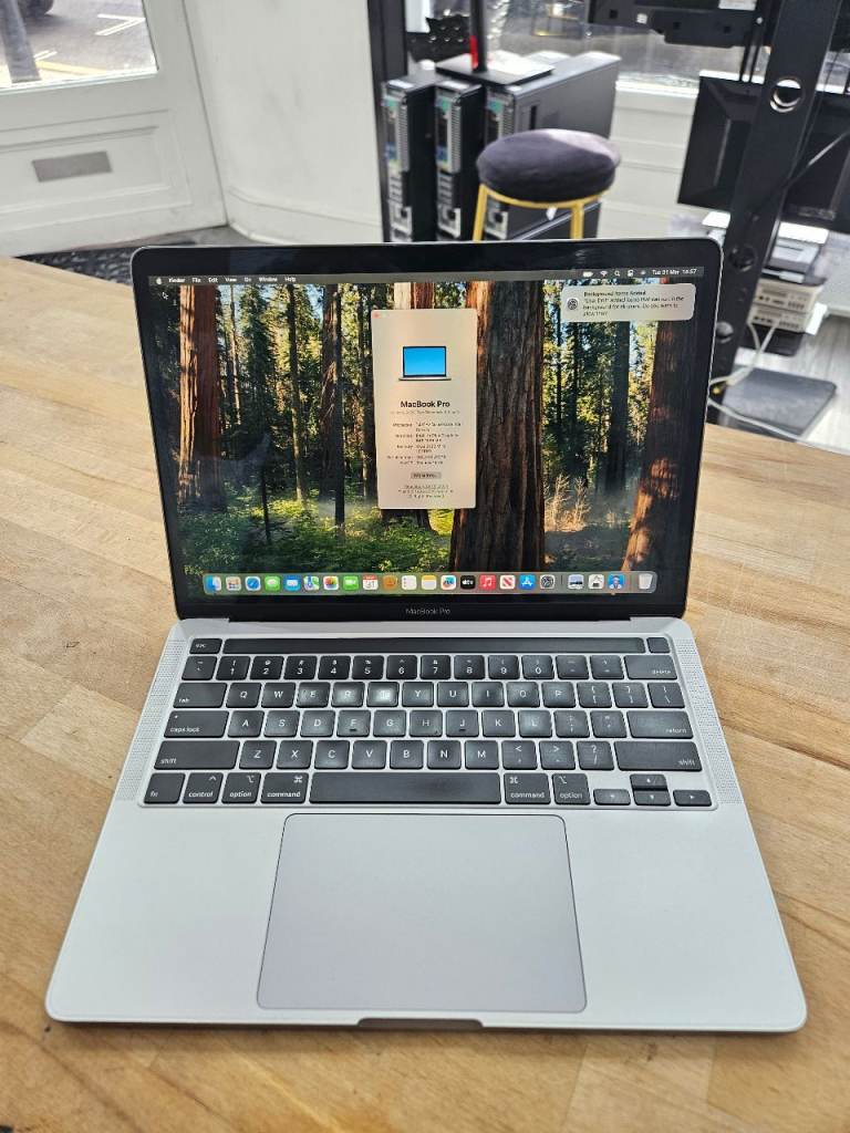 Apple MacBook Pro A2289 Intel i5 8th Gen 1.4Ghz, 8GB,500GB SSD, Sequoia