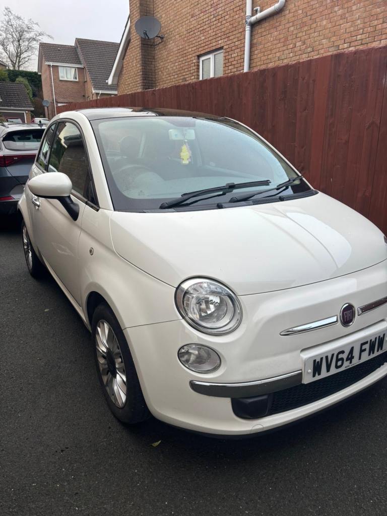 2014 Fiat 500 Hatchback 1.2 Lounge 3dr [Start Stop] **SUNROOF/ MOT 2026