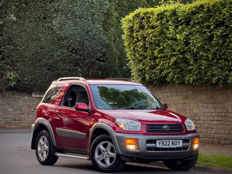 TOYOTA RAV 4 2.0 NRG 3DR AUTOMATIC + FULL SHSTRY (17 STAMPS) + AIRCON + IMMACULT