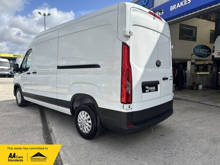 2025 Maxus Deliver 9 D20 LUX Panel Van Diesel Manual