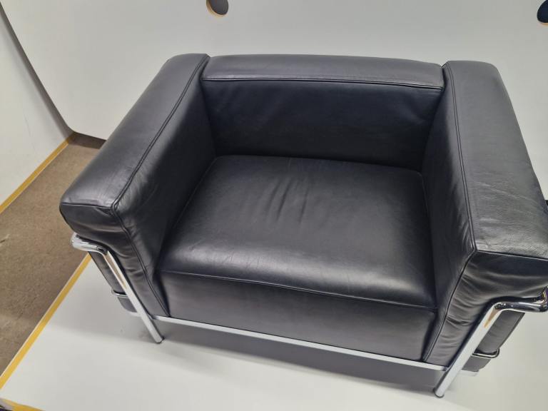 Cassina Le Corbusier LC3 Leather Armchair Black Genuine Authentic (last one left)