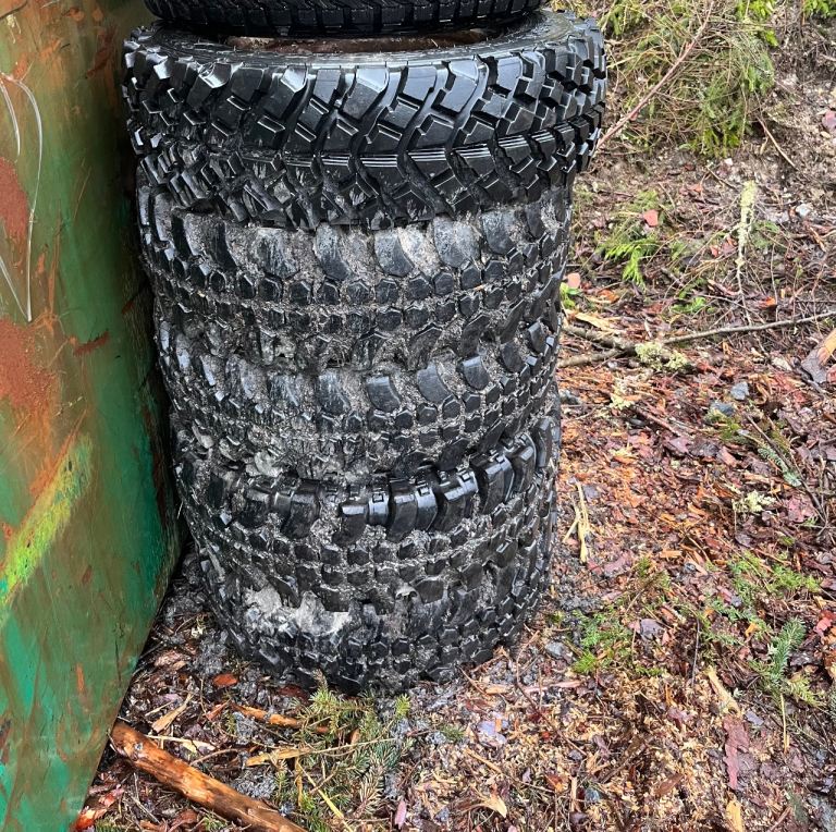 15" steel wheels with off road tyres