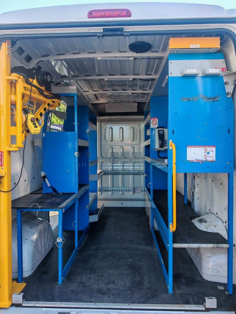 Heavy duty van racking