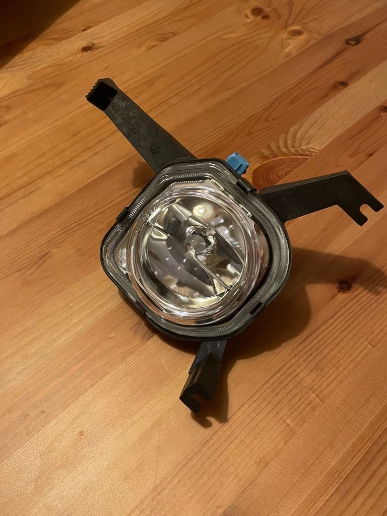 Peugeot 306 Original front right fog light