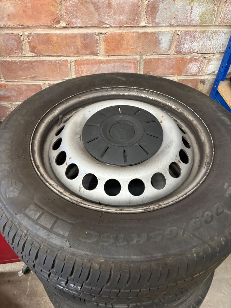 Used wheels and tyres