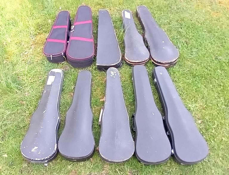 10 X TATTY VIOLIN CASES. FROM 1/4 TO 3/4 SIZES. £15 FOR THE LOT.