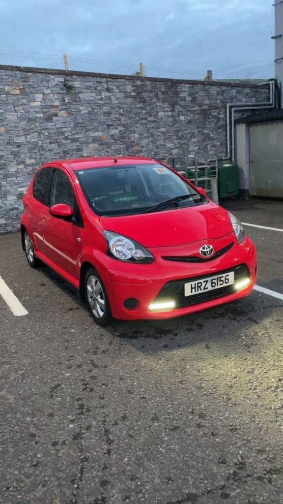 Toyota, AYGO, Hatchback, 2014, Manual, 998 (cc), 5 doors