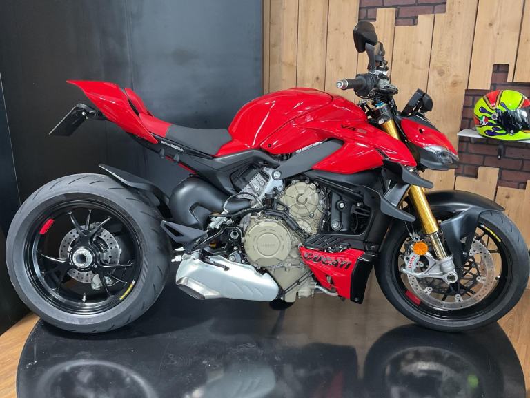 Ducati Streetfighter V4S 2023 just 4845 Miles! Superb! Ohlins! One Owner! Extras