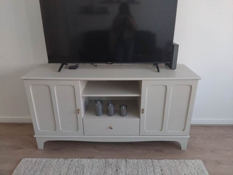Large sideboard/tv unit 
