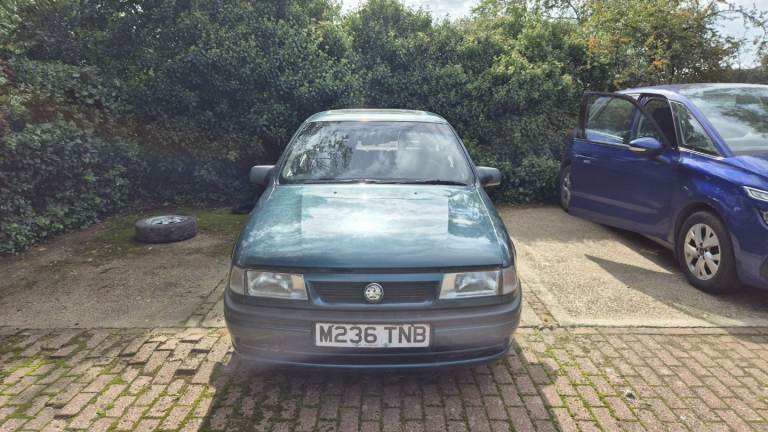 Vauxhall, CAVALIER, Hatchback, 1995, Manual, 1686 (cc), 5 doors