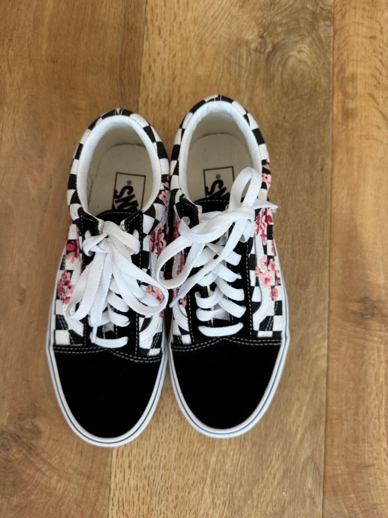 Vans Old Skool Checkered cherry blossom design Trainers - Multicoloured, Practically NEW