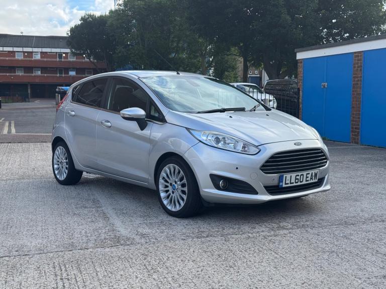 2010 Ford Fiesta 1.4 Titanium 5dr Auto HATCHBACK Petrol Automatic