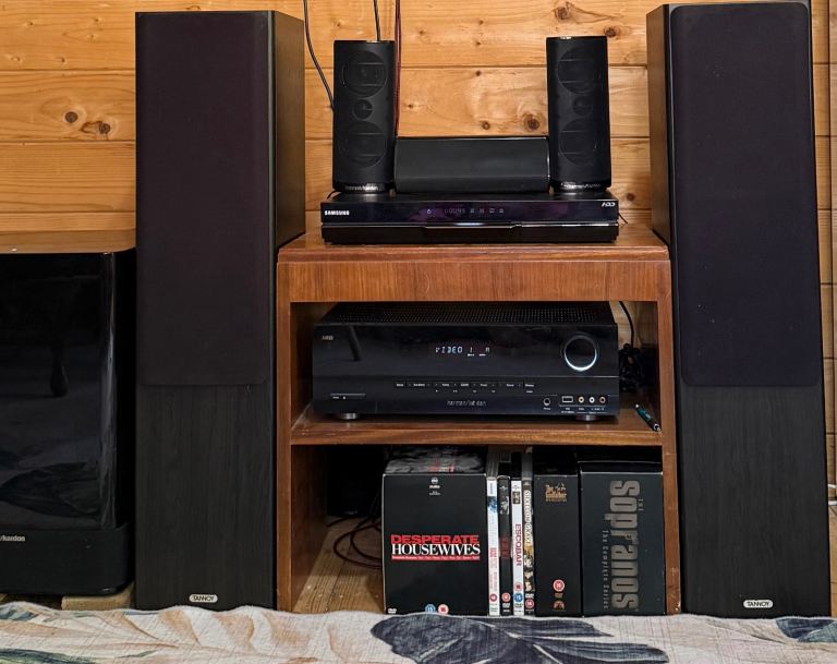  Tannoy Mercury F3 Speakers In Piano Black. Cones & Cases In Excellent Condition