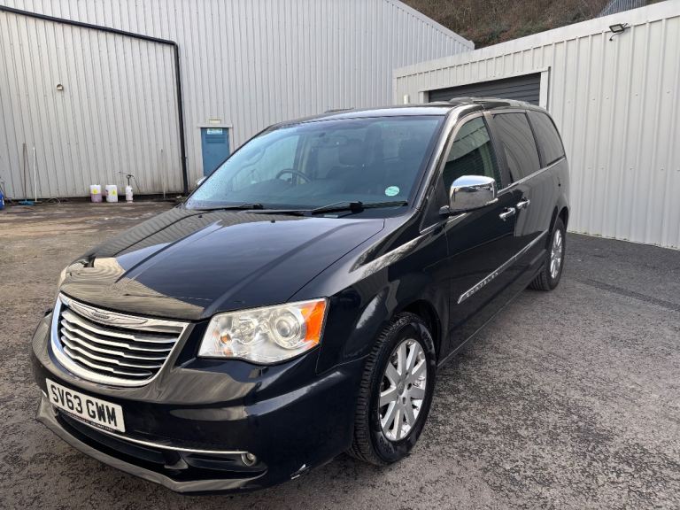 2013 CHRYSLER GRAND VOYAGER 2.8 CRD LIMITED DIESEL AUTO.# GREAT CONDITION ,LONG MOT #