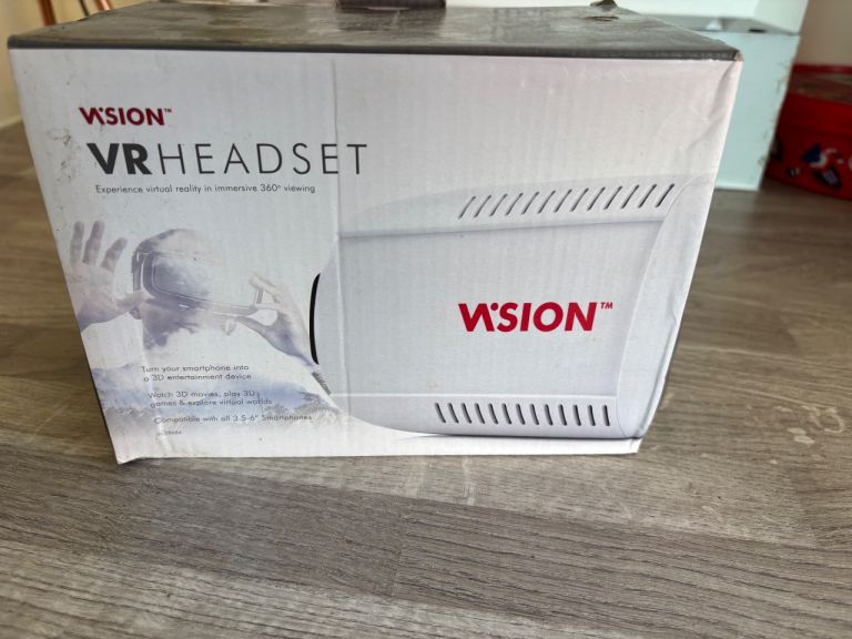 VR headset for mobile phone 