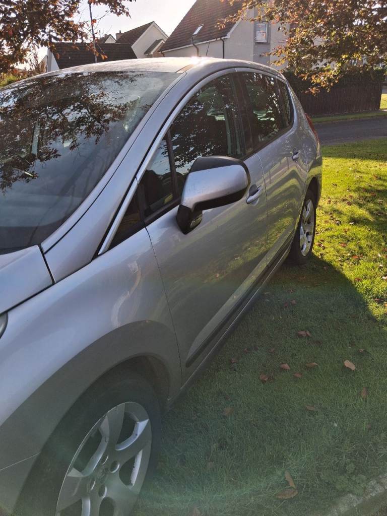 Peugeot, 3008, Hatchback, 2013, Manual, 1560 (cc), 5 doors