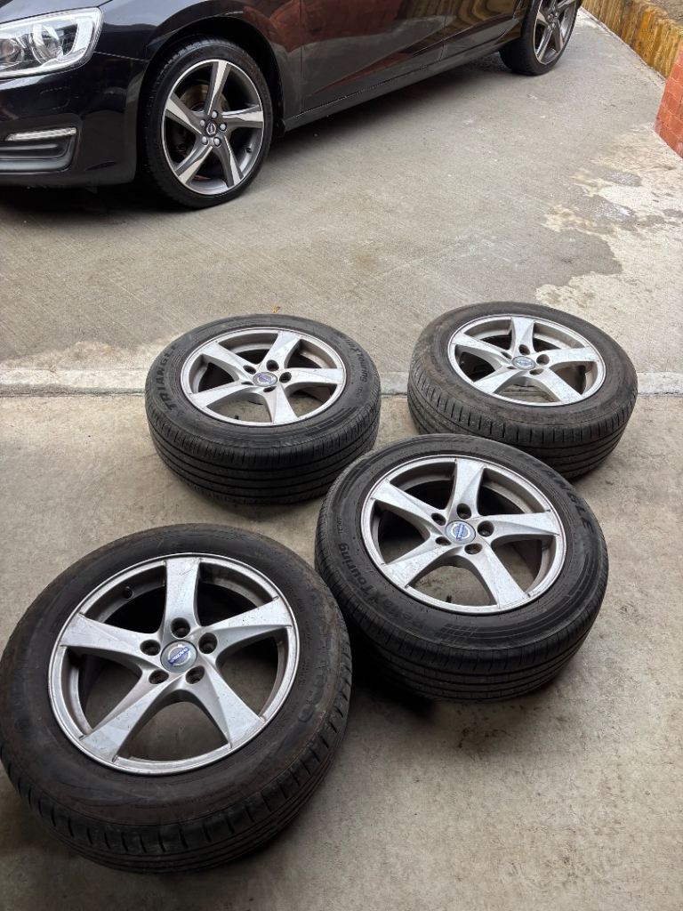 Volvo alloy wheels and tyers 