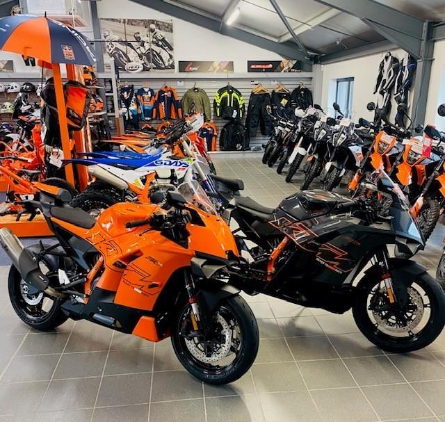 KTM 990 RC-R 2026. BOTH COLOURS IN STOCK NOW