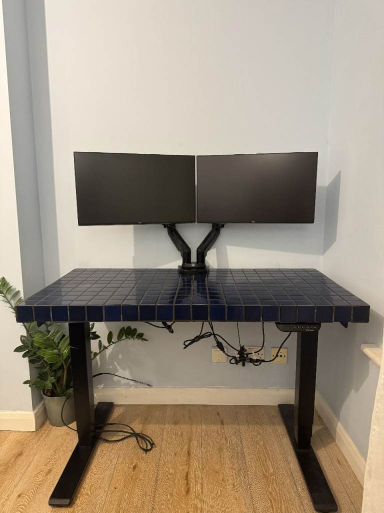 Custom Standing Desk (120x60) + 2x Dell Monitors (24")