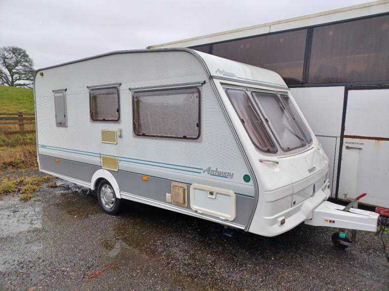 Swift Archway Caravan